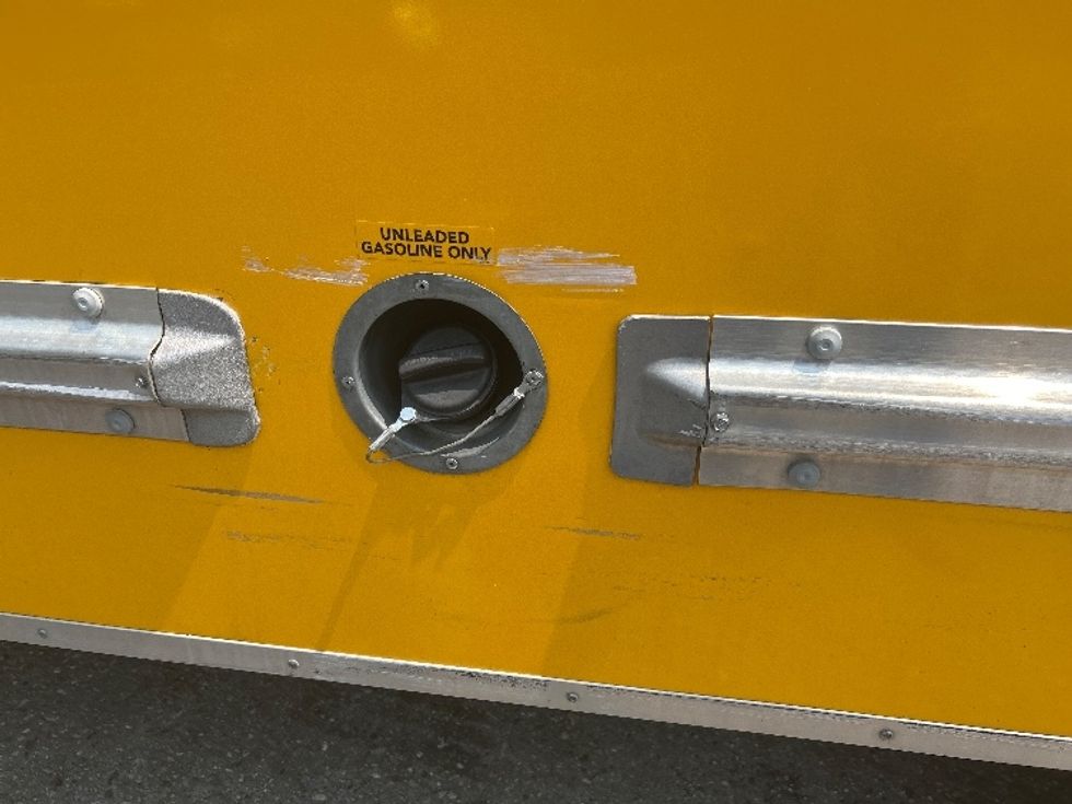 Light Duty Box Truck-Light and Medium Duty Trucks-GMC-2021-Savana G33903-West Babylon-NY-54,952\n\t\tmiles-$ 29,250 - Image 26