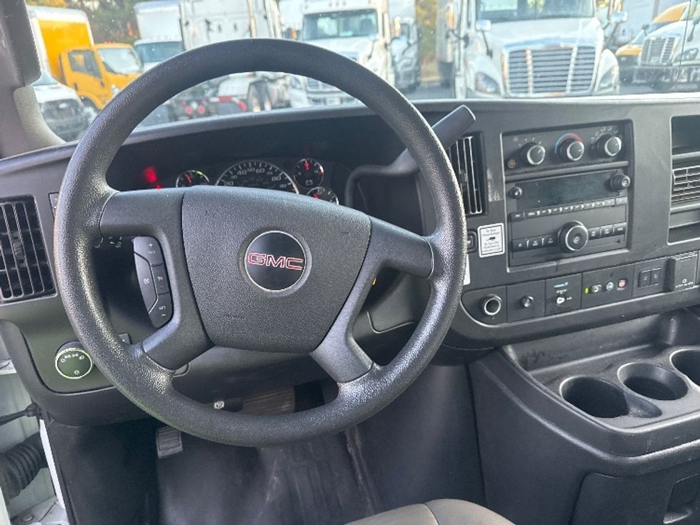 Light Duty Box Truck-Light and Medium Duty Trucks-GMC-2021-Savana G33903-West Columbia-SC-101,876\n\t\tmiles-$ 31,000 - Image 18