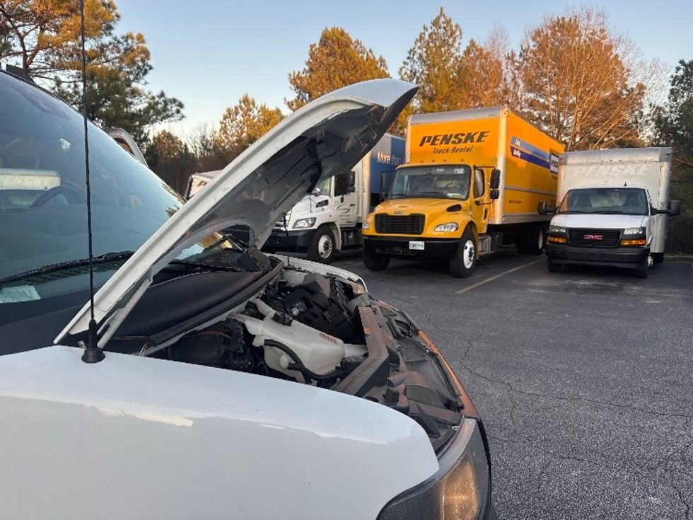 Light Duty Box Truck-Light and Medium Duty Trucks-GMC-2021-Savana G33903-West Columbia-SC-101,876\n\t\tmiles-$ 31,000 - Image 23