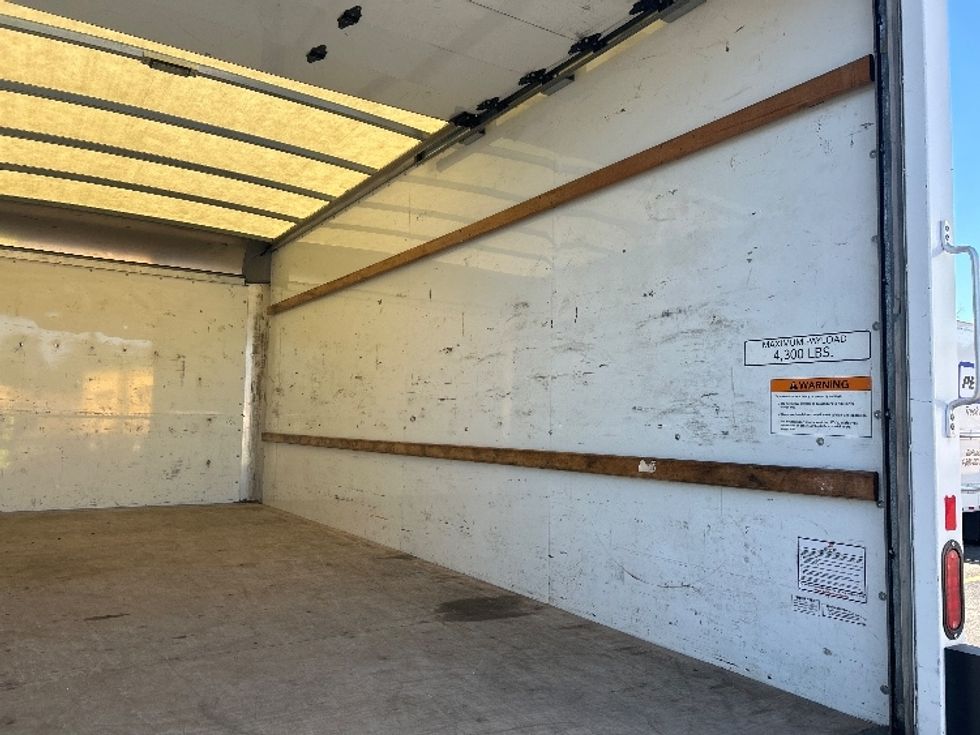 Light Duty Box Truck-Light and Medium Duty Trucks-GMC-2021-Savana G33903-West Columbia-SC-119,474\n\t\tmiles-$ 29,000 - Image 12