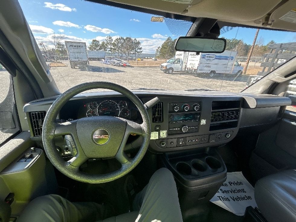 Light Duty Box Truck-Light and Medium Duty Trucks-GMC-2021-Savana G33903-West Columbia-SC-119,474\n\t\tmiles-$ 29,000 - Image 18