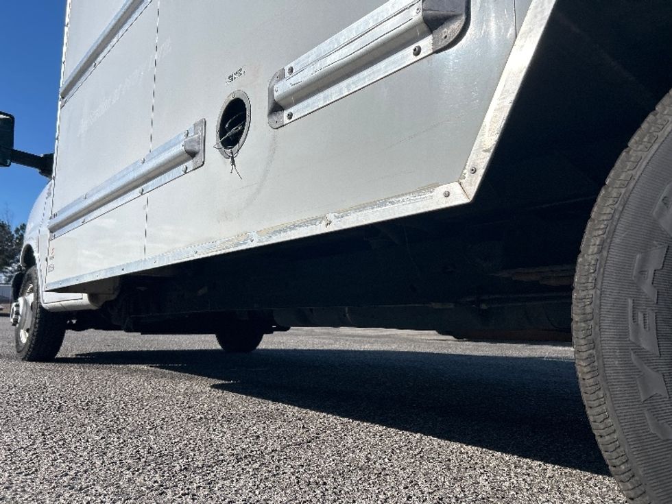 Light Duty Box Truck-Light and Medium Duty Trucks-GMC-2021-Savana G33903-West Columbia-SC-119,474\n\t\tmiles-$ 29,000 - Image 5