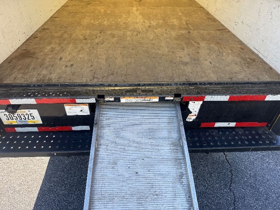 Light Duty Box Truck-Light and Medium Duty Trucks-GMC-2021-Savana G33903-West Columbia-SC-120,569\n\t\tmiles-$ 25,750 - Image 10