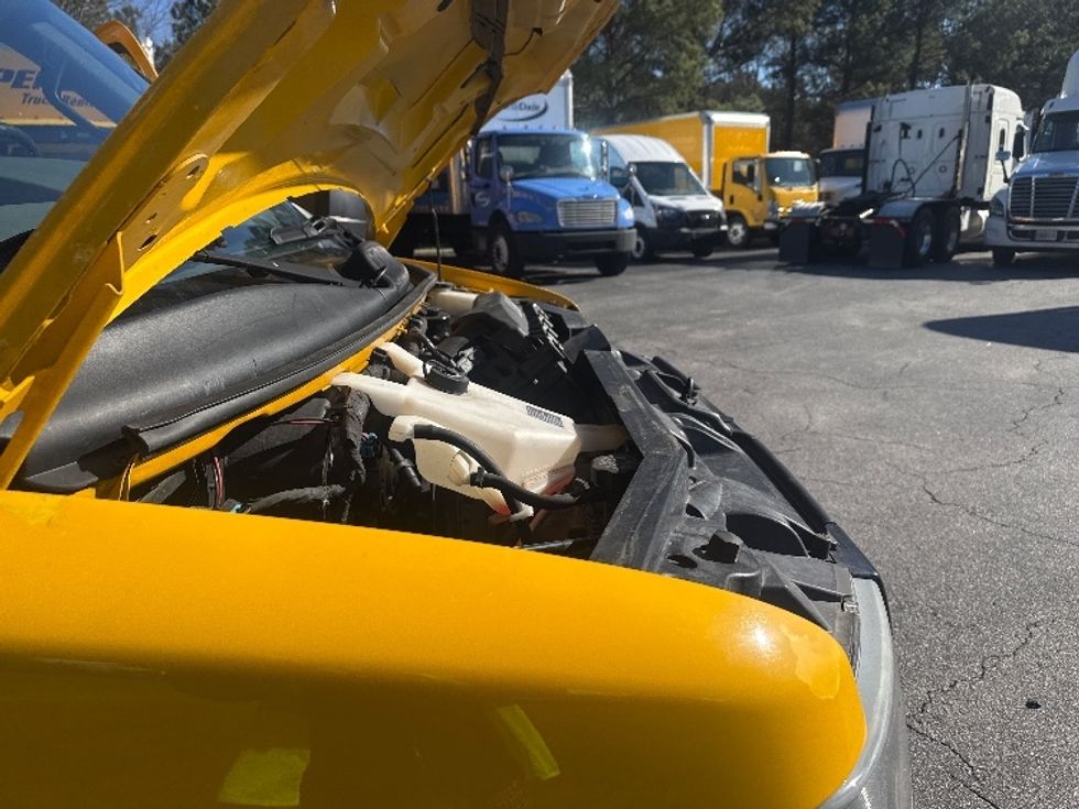 Light Duty Box Truck-Light and Medium Duty Trucks-GMC-2021-Savana G33903-West Columbia-SC-120,569\n\t\tmiles-$ 25,750 - Image 23