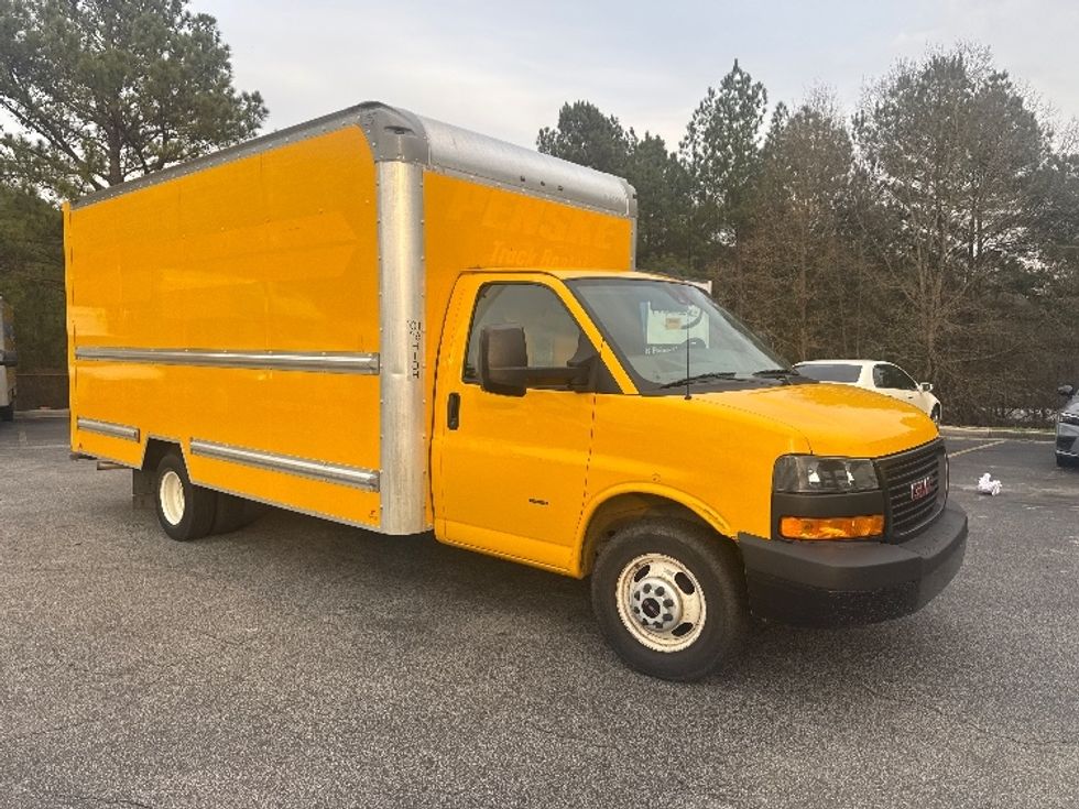 Light Duty Box Truck-Light and Medium Duty Trucks-GMC-2021-Savana G33903-West Columbia-SC-86,167\n\t\tmiles-$ 29,750 - Image 1