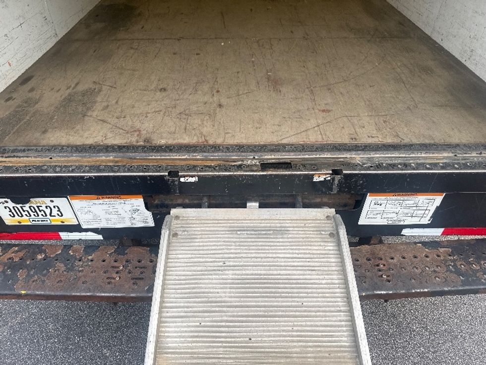 Light Duty Box Truck-Light and Medium Duty Trucks-GMC-2021-Savana G33903-West Columbia-SC-86,167\n\t\tmiles-$ 29,750 - Image 10