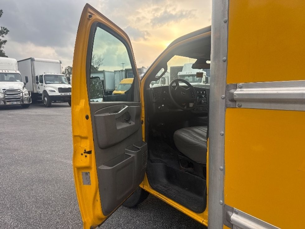 Light Duty Box Truck-Light and Medium Duty Trucks-GMC-2021-Savana G33903-West Columbia-SC-86,167\n\t\tmiles-$ 29,750 - Image 16