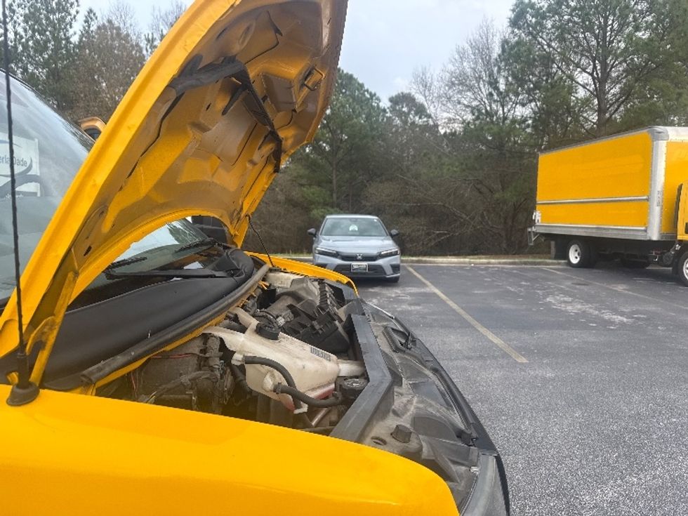 Light Duty Box Truck-Light and Medium Duty Trucks-GMC-2021-Savana G33903-West Columbia-SC-86,167\n\t\tmiles-$ 29,750 - Image 23