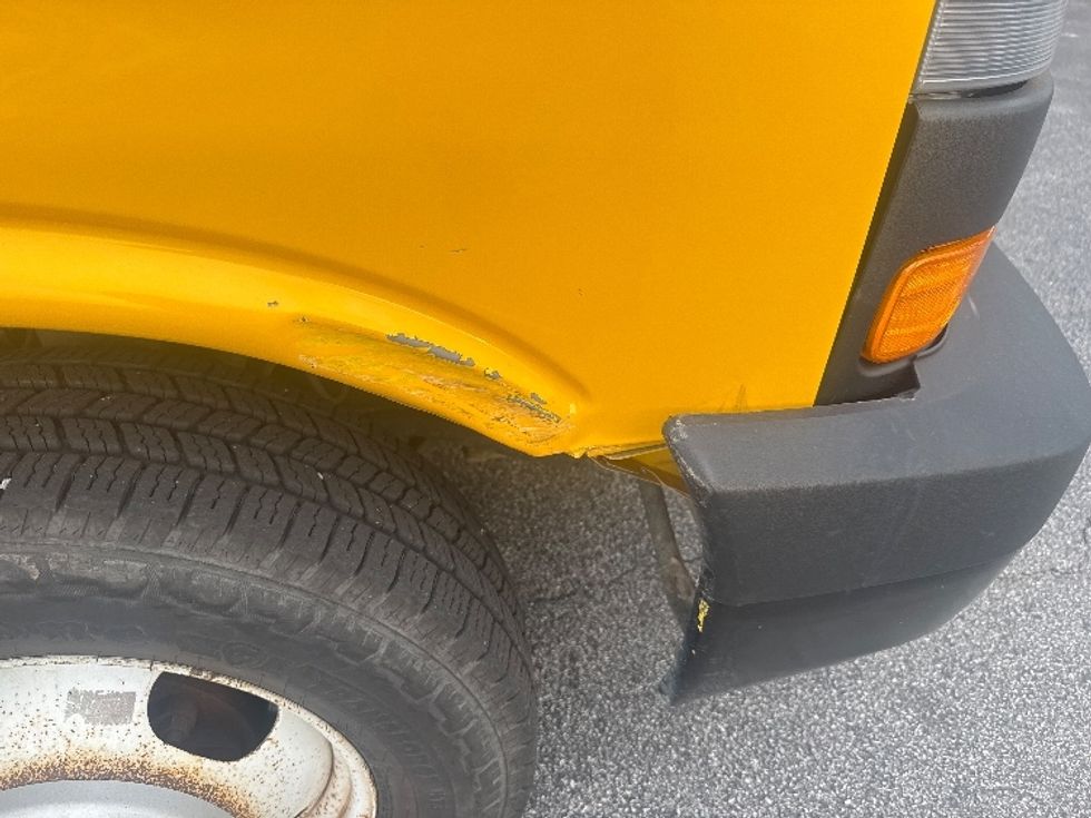 Light Duty Box Truck-Light and Medium Duty Trucks-GMC-2021-Savana G33903-West Columbia-SC-86,167\n\t\tmiles-$ 29,750 - Image 27