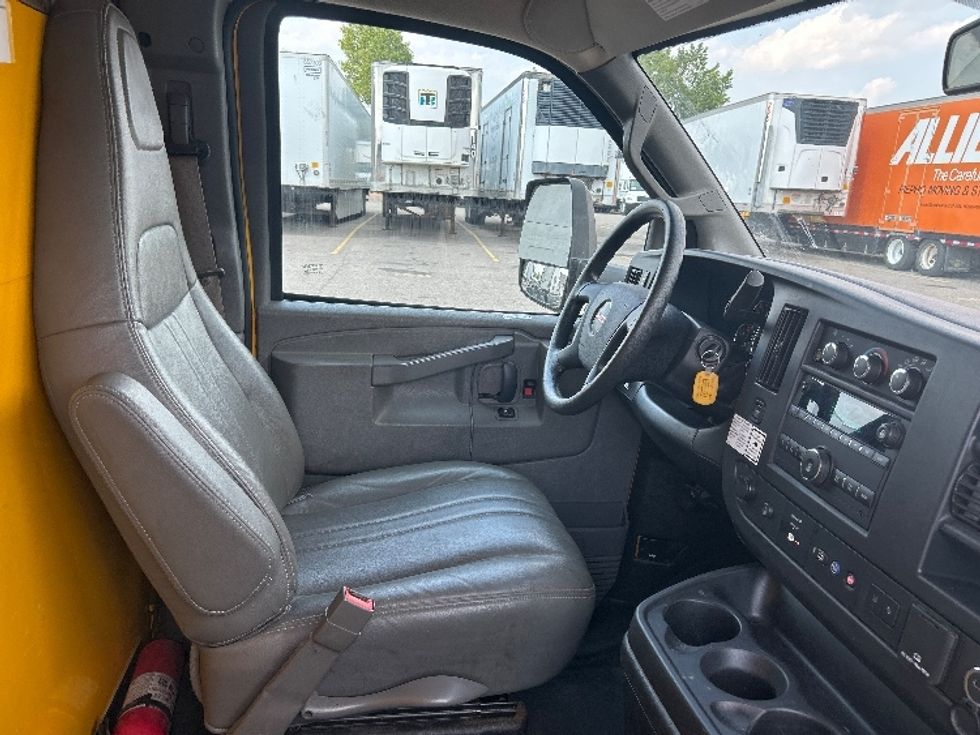 Light Duty Box Truck-Light and Medium Duty Trucks-GMC-2021-Savana G33903-West Fargo-ND-79,780\n\t\tmiles-$ 27,750 - Image 22