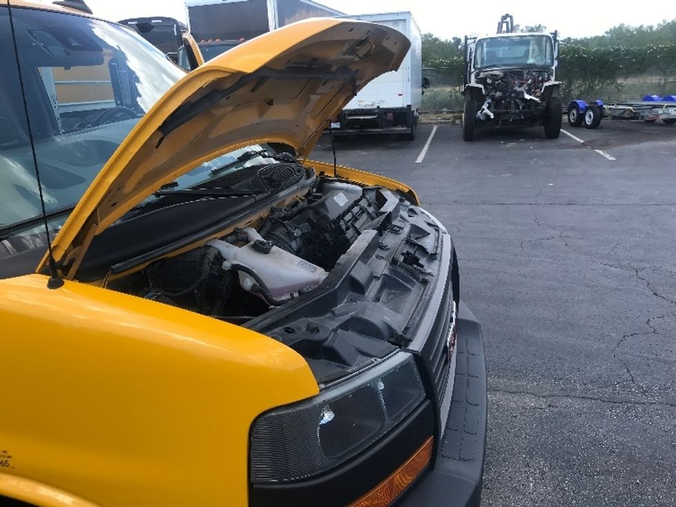 Light Duty Box Truck-Light and Medium Duty Trucks-GMC-2021-Savana G33903-West Fargo-ND-87,297\n\t\tmiles-$ 26,750 - Image 23