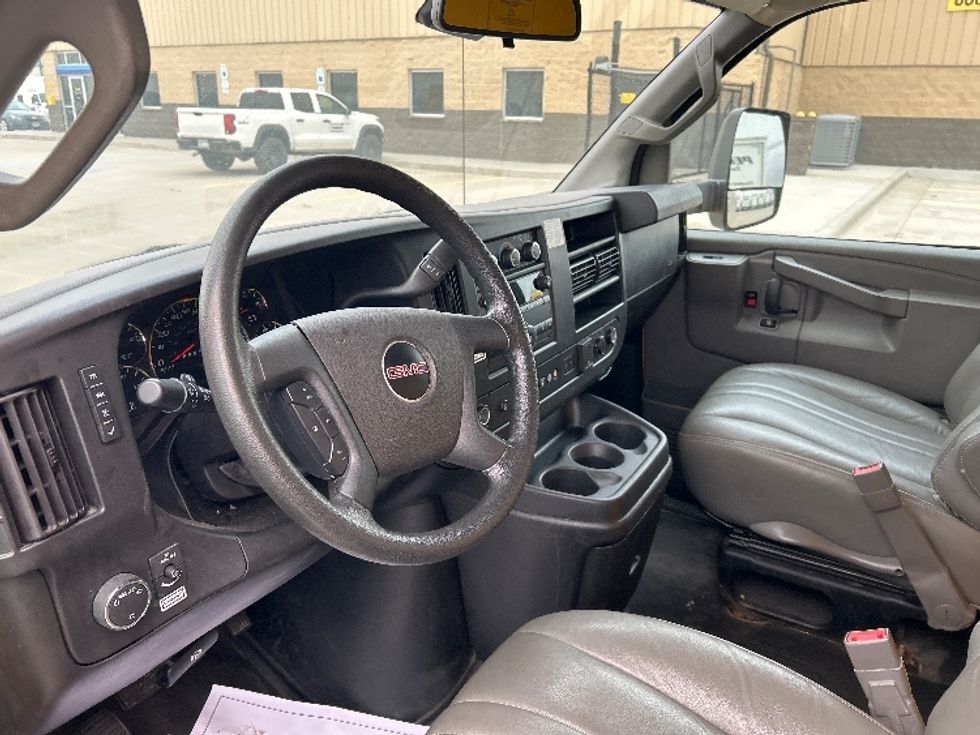 Light Duty Box Truck-Light and Medium Duty Trucks-GMC-2021-Savana G33903-West Fargo-ND-98,304\n\t\tmiles-$ 28,250 - Image 15