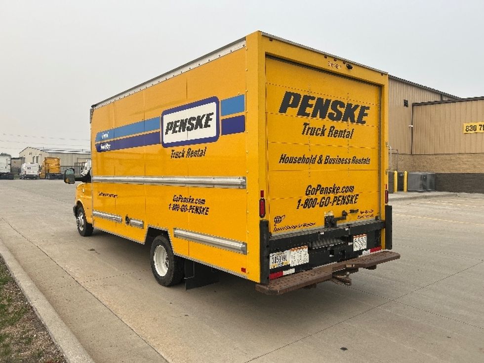 Light Duty Box Truck-Light and Medium Duty Trucks-GMC-2021-Savana G33903-West Fargo-ND-98,304\n\t\tmiles-$ 28,250 - Image 5