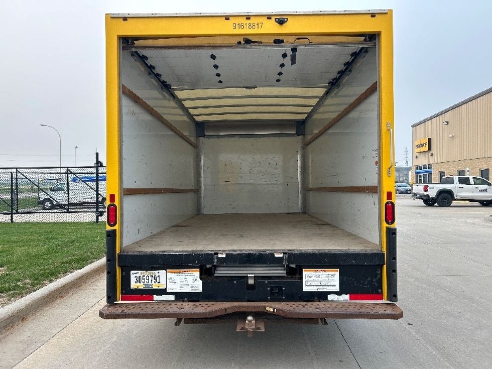Light Duty Box Truck-Light and Medium Duty Trucks-GMC-2021-Savana G33903-West Fargo-ND-98,304\n\t\tmiles-$ 28,250 - Image 7