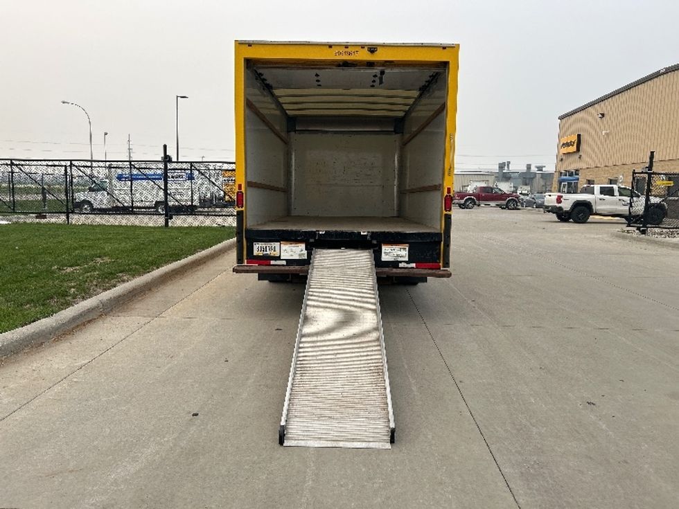Light Duty Box Truck-Light and Medium Duty Trucks-GMC-2021-Savana G33903-West Fargo-ND-98,304\n\t\tmiles-$ 28,250 - Image 8