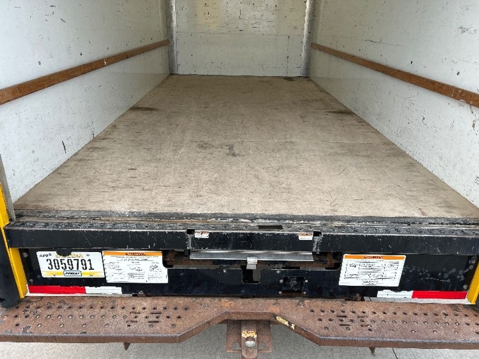 Light Duty Box Truck-Light and Medium Duty Trucks-GMC-2021-Savana G33903-West Fargo-ND-98,304\n\t\tmiles-$ 28,250 - Image 9