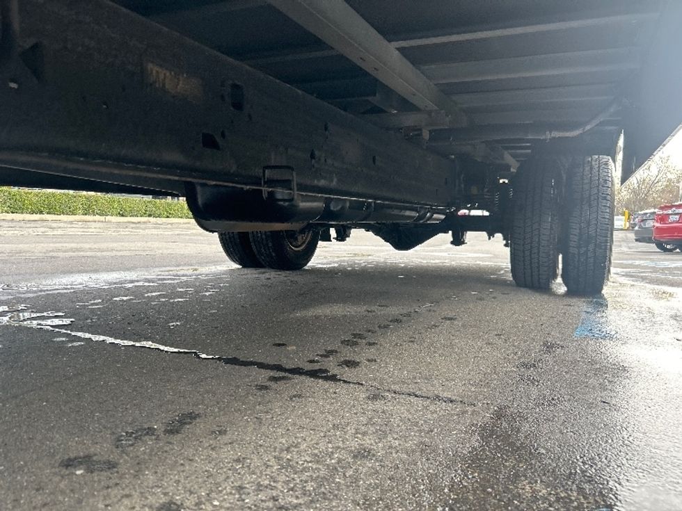 Light Duty Box Truck-Light and Medium Duty Trucks-GMC-2021-Savana G33903-West Sacramento-CA-102,498\n\t\tmiles-$ 30,500 - Image 5