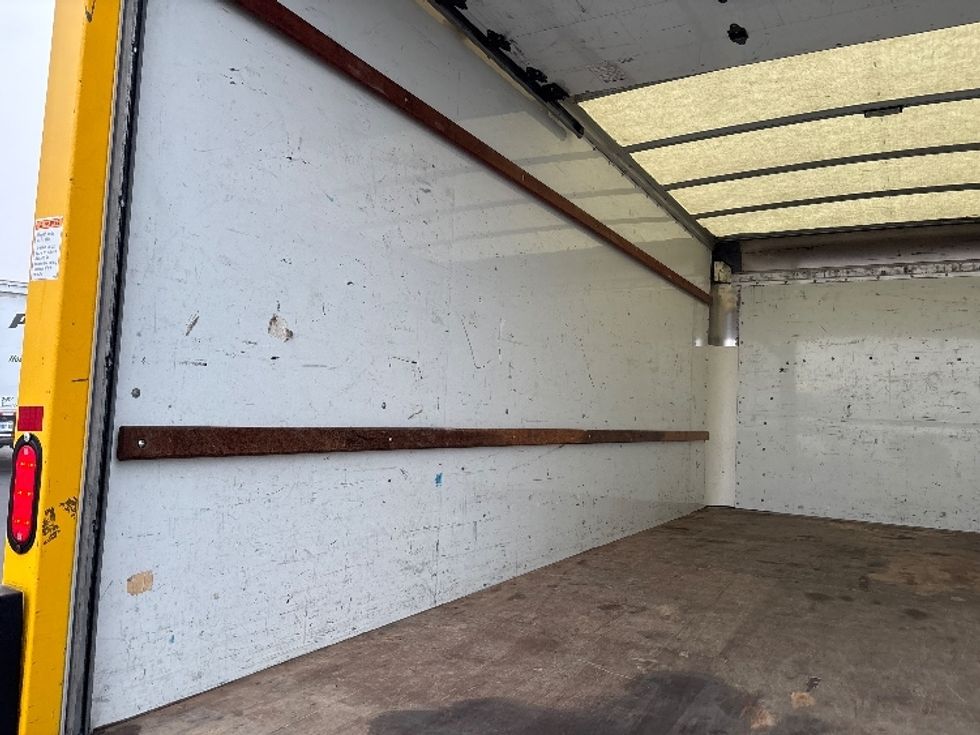 Light Duty Box Truck-Light and Medium Duty Trucks-GMC-2021-Savana G33903-West Sacramento-CA-107,109\n\t\tmiles-$ 26,750 - Image 10