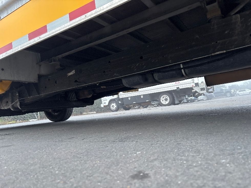 Light Duty Box Truck-Light and Medium Duty Trucks-GMC-2021-Savana G33903-West Sacramento-CA-107,109\n\t\tmiles-$ 26,750 - Image 5