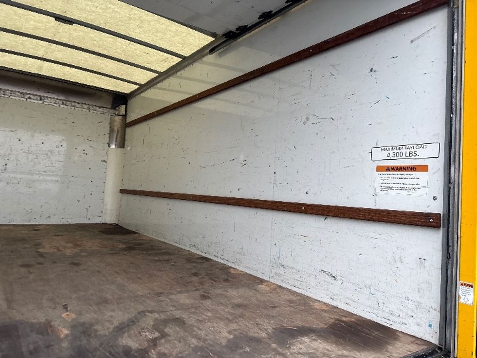 Light Duty Box Truck-Light and Medium Duty Trucks-GMC-2021-Savana G33903-West Sacramento-CA-107,109\n\t\tmiles-$ 26,750 - Image 11