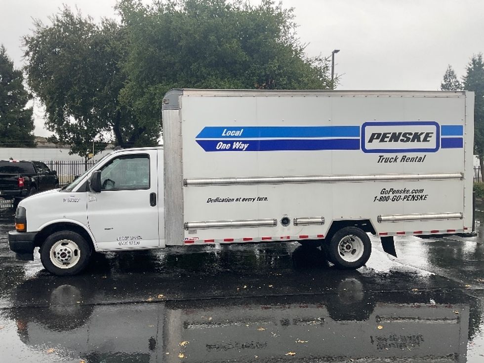 2021 Gmc Savana 3500 Cutaway photo 4