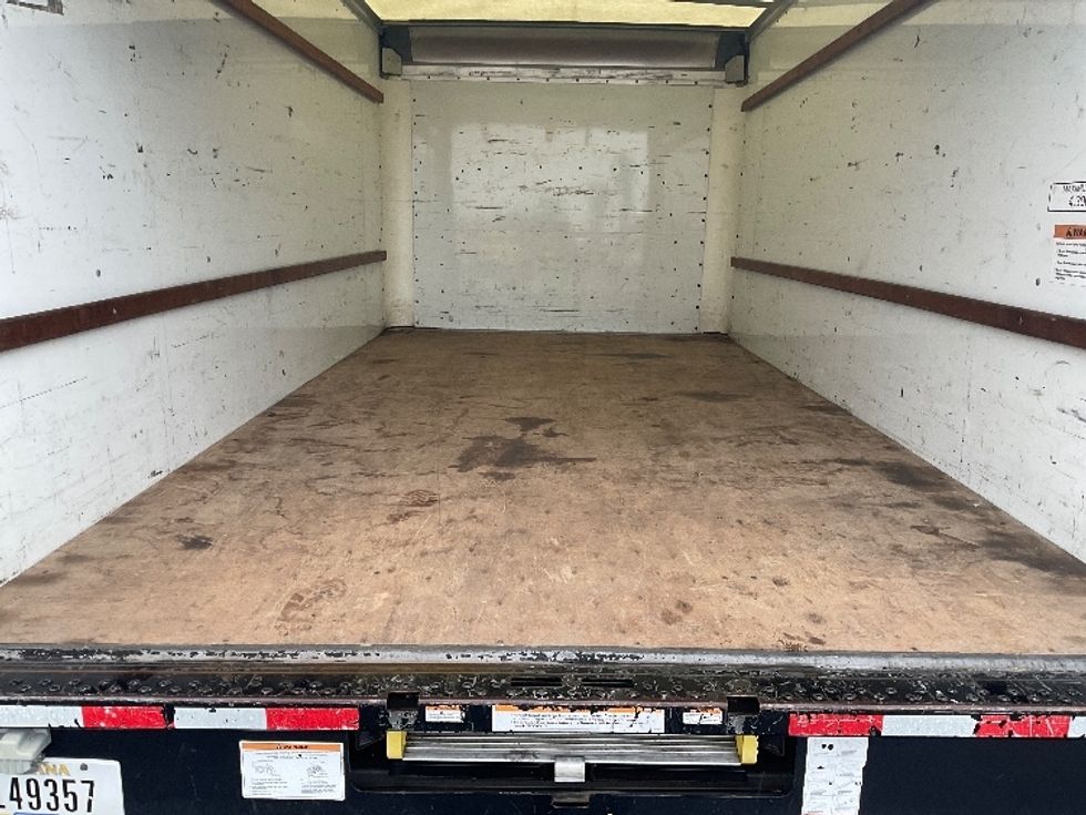 Light Duty Box Truck-Light and Medium Duty Trucks-GMC-2021-Savana G33903-West Sacramento-CA-108,556\n\t\tmiles-$ 29,750 - Image 9