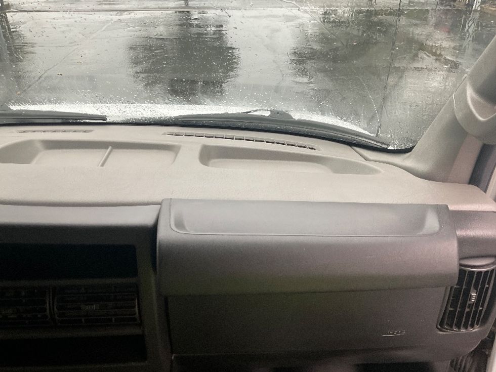 Light Duty Box Truck-Light and Medium Duty Trucks-GMC-2021-Savana G33903-West Sacramento-CA-108,556\n\t\tmiles-$ 29,750 - Image 20