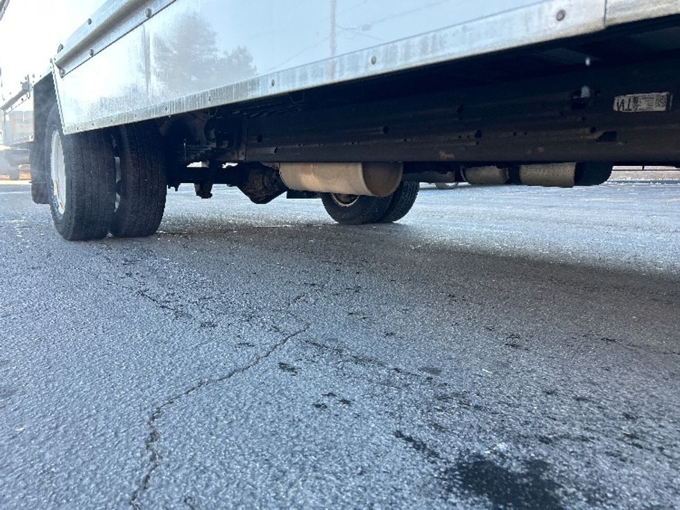 Light Duty Box Truck-Light and Medium Duty Trucks-GMC-2021-Savana G33903-West Sacramento-CA-110,531\n\t\tmiles-$ 29,500 - Image 14