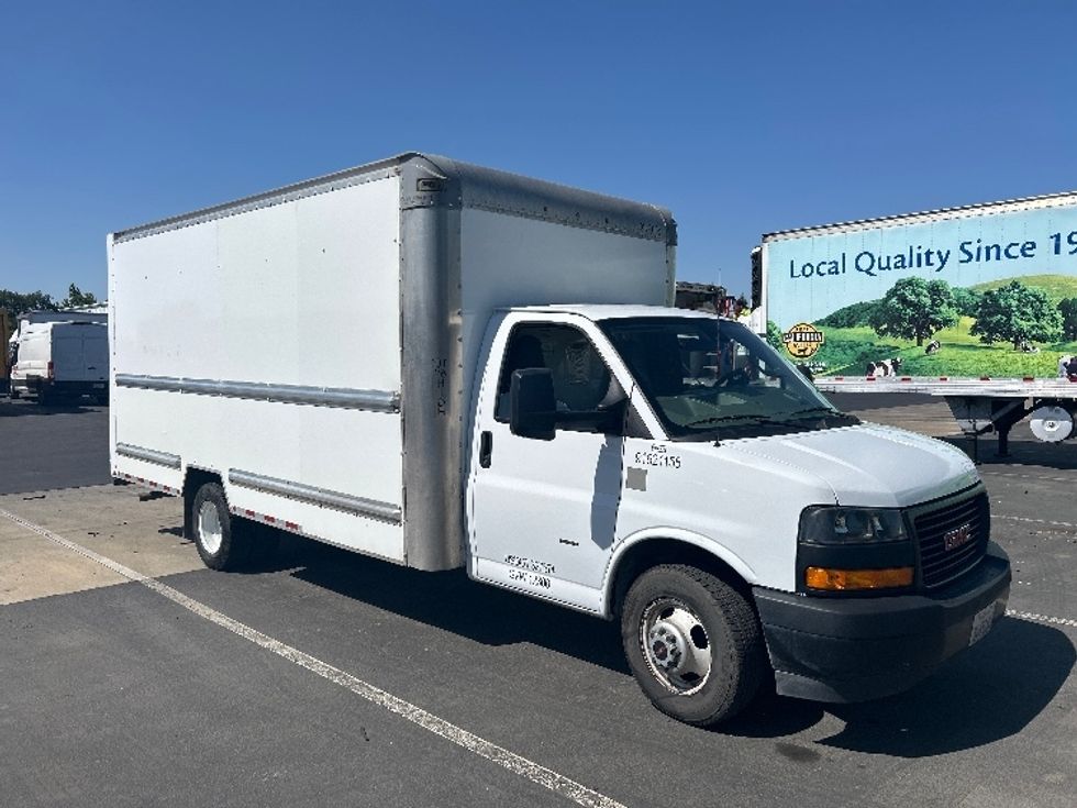 Light Duty Box Truck-Light and Medium Duty Trucks-GMC-2021-Savana G33903-West Sacramento-CA-115,024\n\t\tmiles-$ 27,250 - Image 1