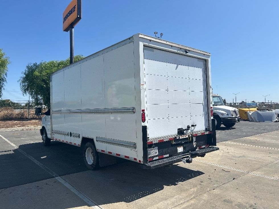 Light Duty Box Truck-Light and Medium Duty Trucks-GMC-2021-Savana G33903-West Sacramento-CA-115,024\n\t\tmiles-$ 27,250 - Image 5