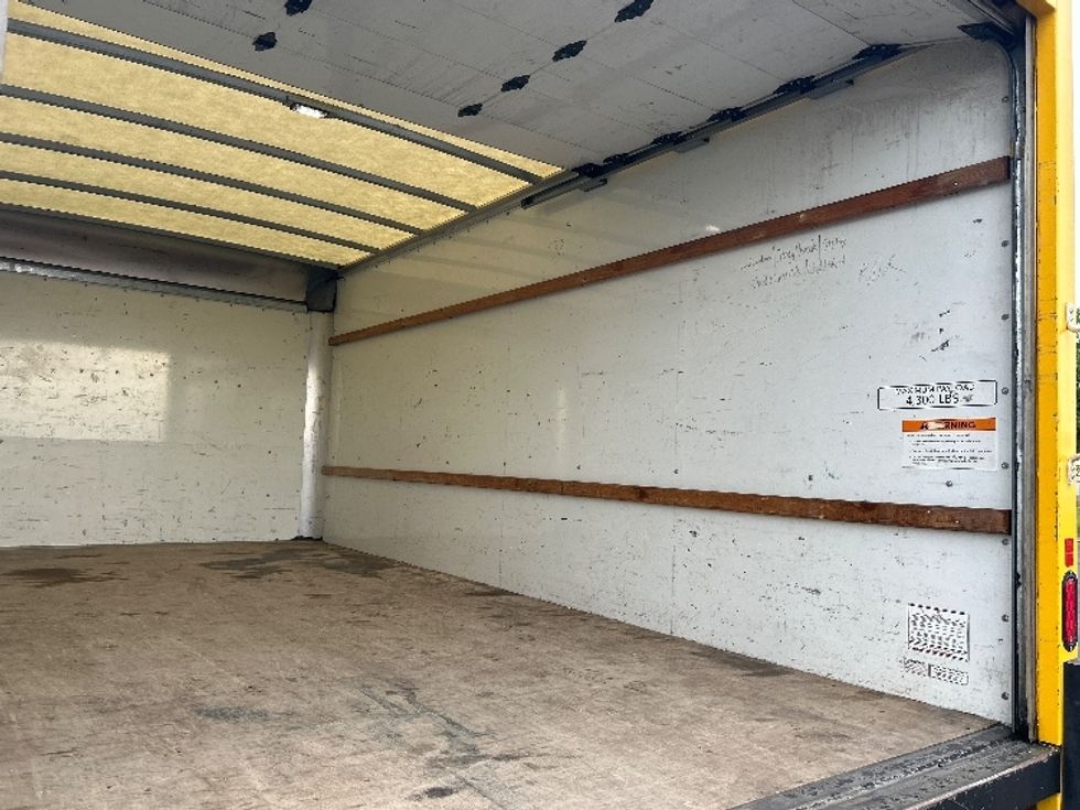 Light Duty Box Truck-Light and Medium Duty Trucks-GMC-2021-Savana G33903-West Sacramento-CA-118,771\n\t\tmiles-$ 23,250 - Image 10