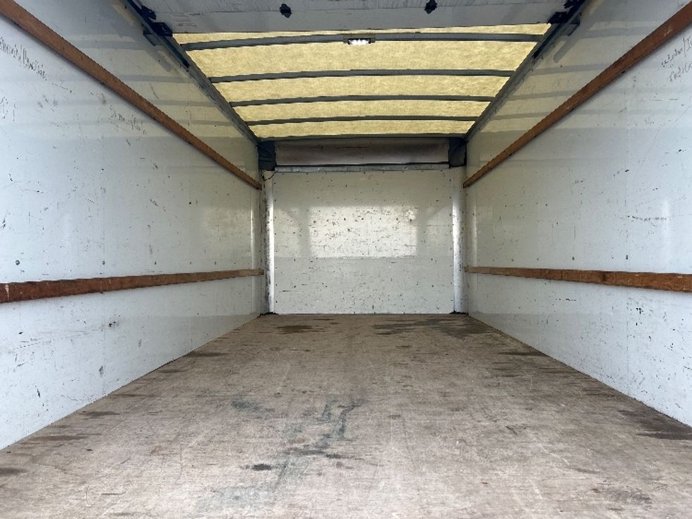 Light Duty Box Truck-Light and Medium Duty Trucks-GMC-2021-Savana G33903-West Sacramento-CA-118,771\n\t\tmiles-$ 23,250 - Image 6