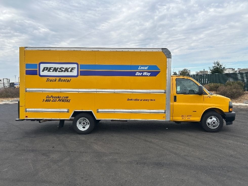 Light Duty Box Truck-Light and Medium Duty Trucks-GMC-2021-Savana G33903-West Sacramento-CA-118,771\n\t\tmiles-$ 23,250 - Image 13