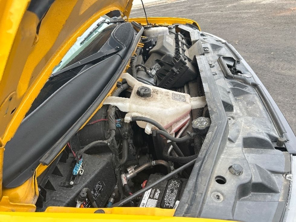 Light Duty Box Truck-Light and Medium Duty Trucks-GMC-2021-Savana G33903-West Sacramento-CA-118,771\n\t\tmiles-$ 23,250 - Image 24