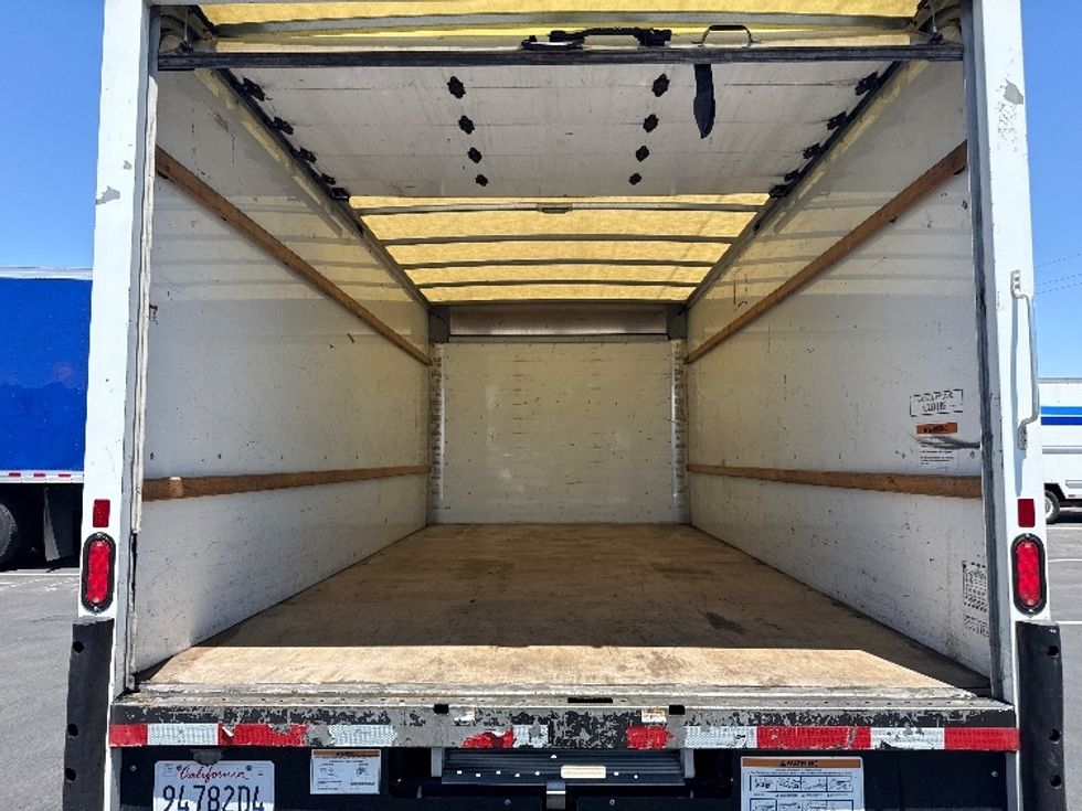 Light Duty Box Truck-Light and Medium Duty Trucks-GMC-2021-Savana G33903-West Sacramento-CA-130,359\n\t\tmiles-$ 25,250 - Image 8