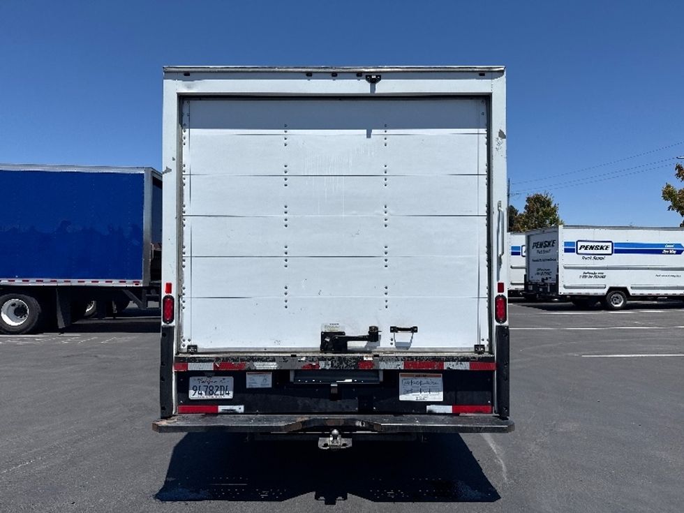 Light Duty Box Truck-Light and Medium Duty Trucks-GMC-2021-Savana G33903-West Sacramento-CA-130,359\n\t\tmiles-$ 25,250 - Image 7
