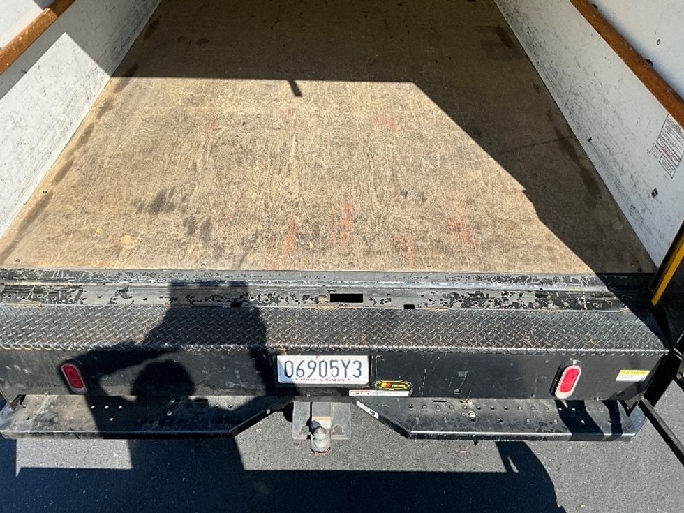 Light Duty Box Truck-Light and Medium Duty Trucks-GMC-2021-Savana G33903-West Sacramento-CA-50,908\n\t\tmiles-$ 32,000 - Image 10