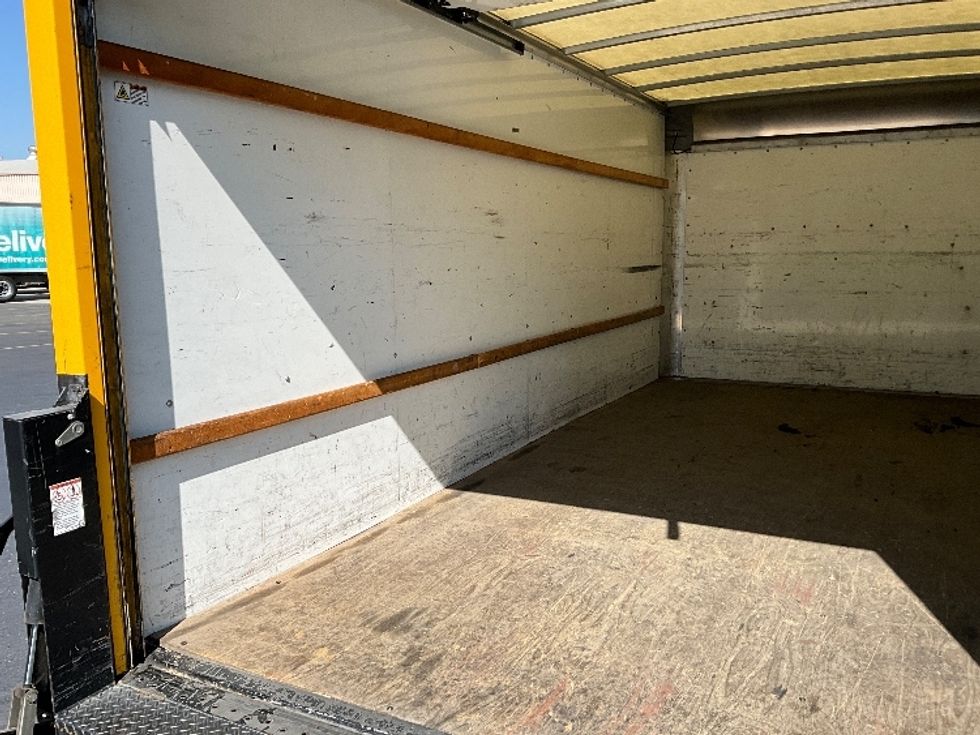 Light Duty Box Truck-Light and Medium Duty Trucks-GMC-2021-Savana G33903-West Sacramento-CA-50,908\n\t\tmiles-$ 32,000 - Image 11