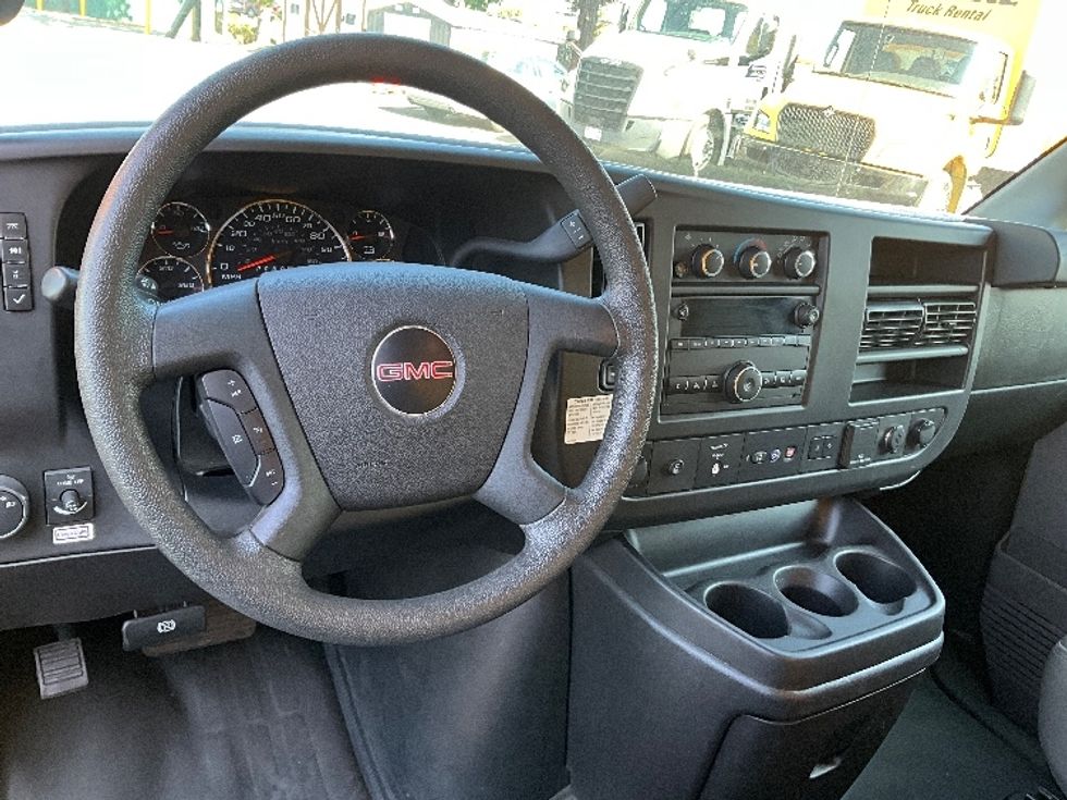 Light Duty Box Truck-Light and Medium Duty Trucks-GMC-2021-Savana G33903-West Sacramento-CA-50,908\n\t\tmiles-$ 32,000 - Image 18