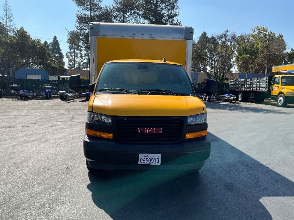 Light Duty Box Truck-Light and Medium Duty Trucks-GMC-2021-Savana G33903-West Sacramento-CA-50,908\n\t\tmiles-$ 32,000 - Image 2
