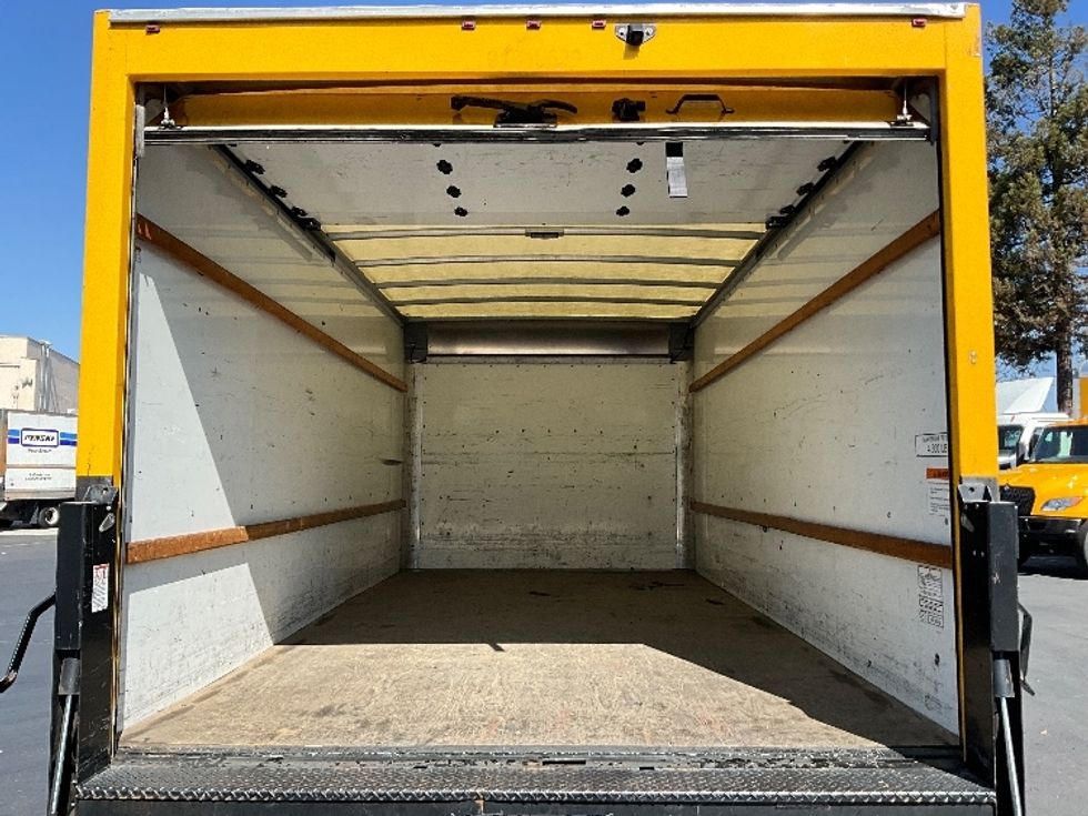 Light Duty Box Truck-Light and Medium Duty Trucks-GMC-2021-Savana G33903-West Sacramento-CA-50,908\n\t\tmiles-$ 32,000 - Image 8