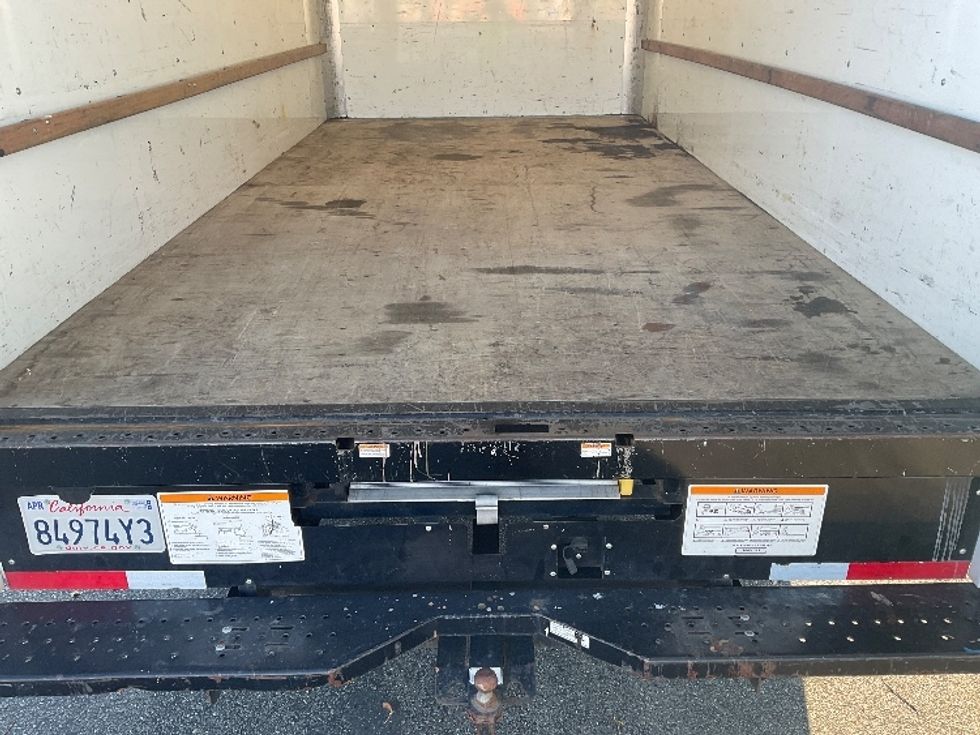 Light Duty Box Truck-Light and Medium Duty Trucks-GMC-2021-Savana G33903-West Sacramento-CA-60,523\n\t\tmiles-$ 35,500 - Image 10