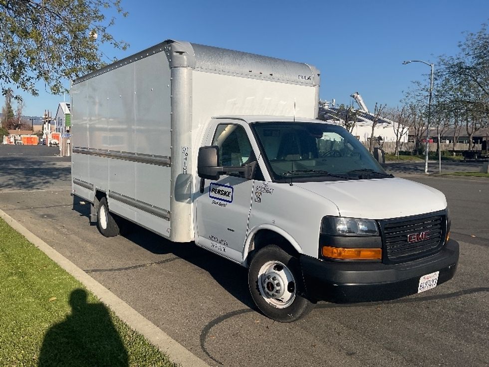 Light Duty Box Truck-Light and Medium Duty Trucks-GMC-2021-Savana G33903-West Sacramento-CA-60,523\n\t\tmiles-$ 35,500 - Image 1