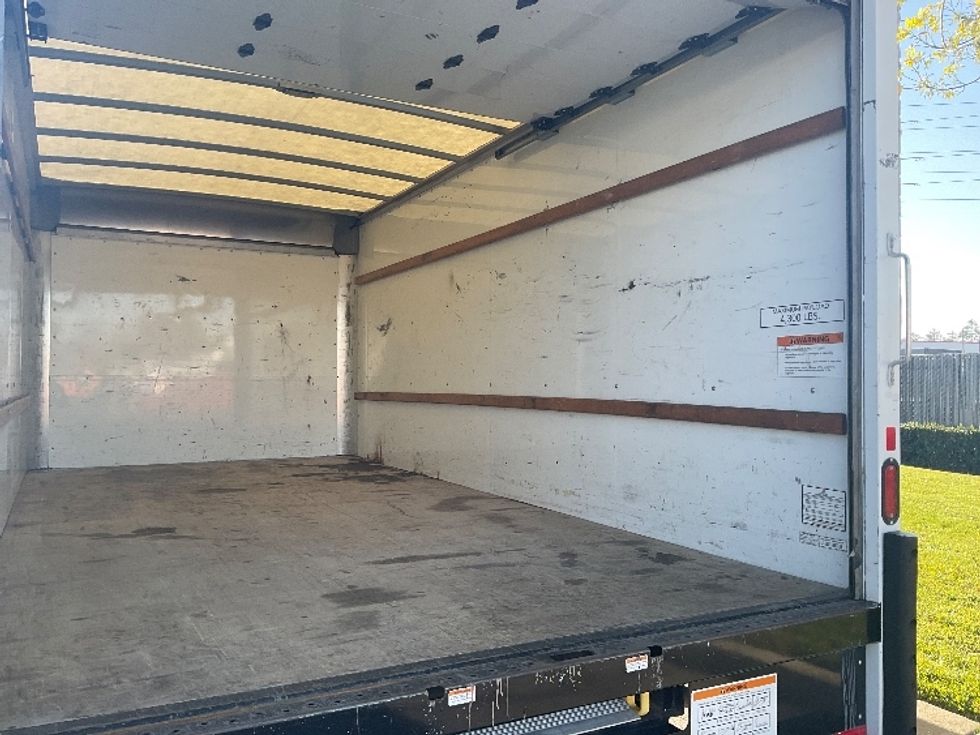 Light Duty Box Truck-Light and Medium Duty Trucks-GMC-2021-Savana G33903-West Sacramento-CA-60,523\n\t\tmiles-$ 35,500 - Image 12
