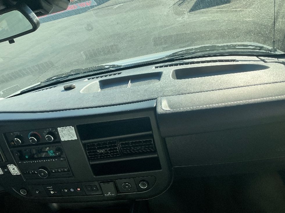 Light Duty Box Truck-Light and Medium Duty Trucks-GMC-2021-Savana G33903-West Sacramento-CA-60,523\n\t\tmiles-$ 35,500 - Image 21