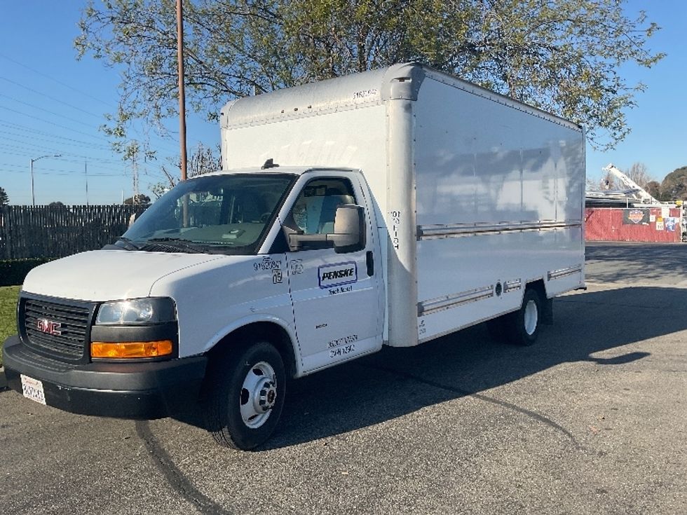 Light Duty Box Truck-Light and Medium Duty Trucks-GMC-2021-Savana G33903-West Sacramento-CA-60,523\n\t\tmiles-$ 35,500 - Image 3