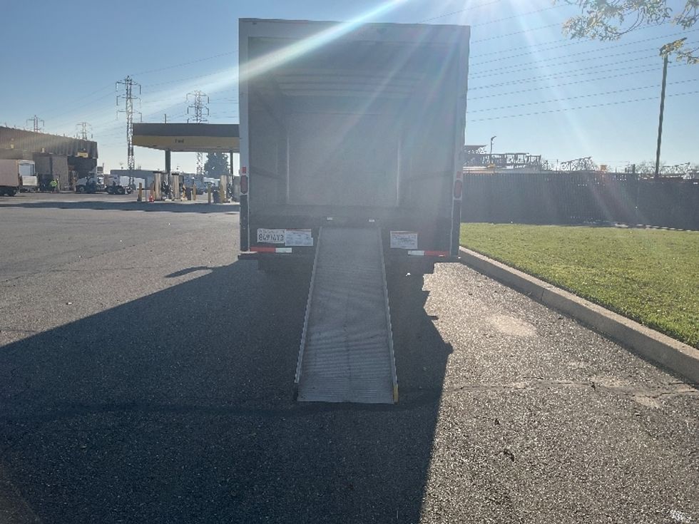 Light Duty Box Truck-Light and Medium Duty Trucks-GMC-2021-Savana G33903-West Sacramento-CA-60,523\n\t\tmiles-$ 35,500 - Image 9