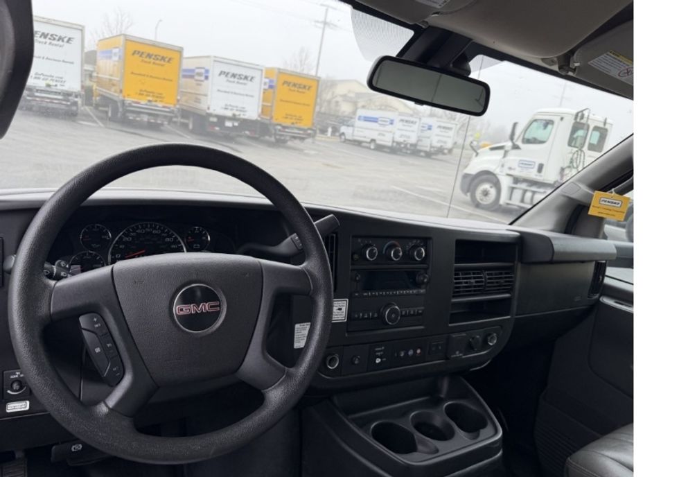 Light Duty Box Truck-Light and Medium Duty Trucks-GMC-2021-Savana G33903-West Sacramento-CA-69,554\n\t\tmiles-$ 34,500 - Image 17