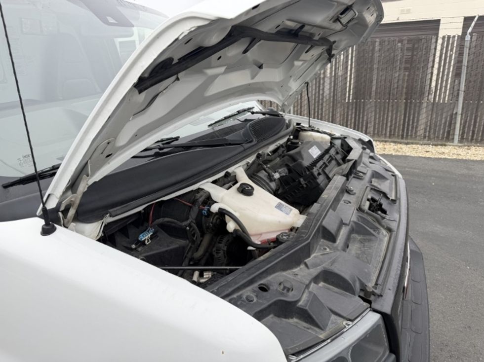 Light Duty Box Truck-Light and Medium Duty Trucks-GMC-2021-Savana G33903-West Sacramento-CA-69,554\n\t\tmiles-$ 34,500 - Image 21