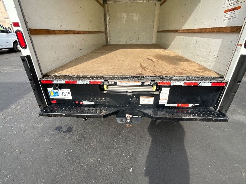 Light Duty Box Truck-Light and Medium Duty Trucks-GMC-2021-Savana G33903-West Sacramento-CA-75,469\n\t\tmiles-$ 33,750 - Image 10